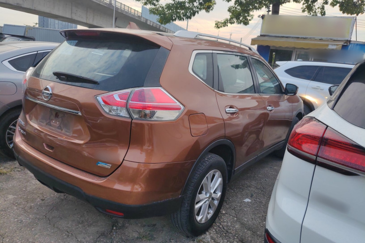 日产 奇骏 2014款 2.5L CVT领先版 4WD车身外观6005