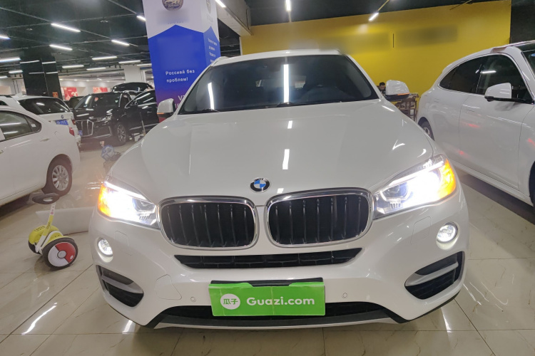 宝马X6 2015款 xDrive35i 领先型车身外观2