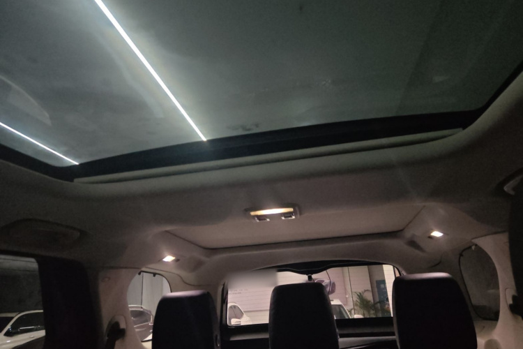 路虎 发现 2017款 3.0 SC V6 S中控内饰22