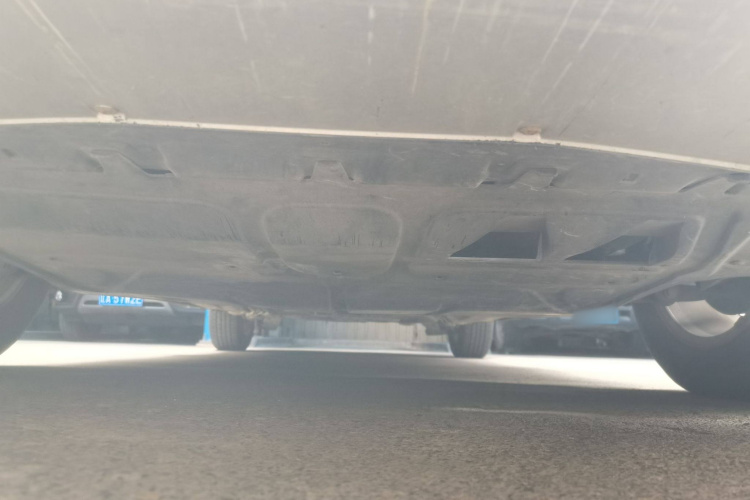 大众 宝来 2013款 1.6L 自动时尚型局部细节9008