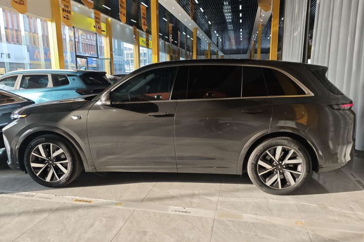理想汽车 理想L7 2023款 Pro车身外观4