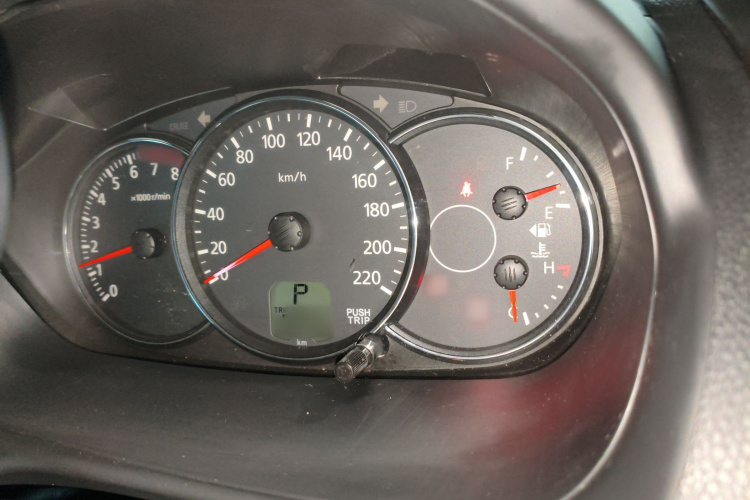 三菱 帕杰罗·劲畅 2013款 3.0L 自动两驱豪华版局部细节14