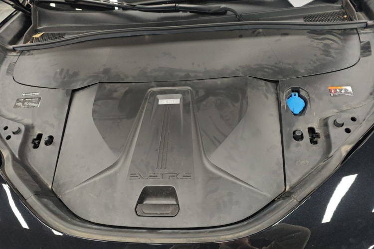 莲花跑车 2023款 ELETRE S+机舱底盘24