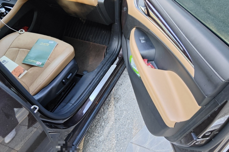 别克 君越 2018款 28T 精英型局部细节9005