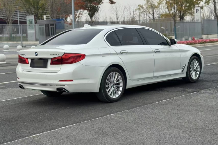 宝马5系 2018款 525Li 豪华套装车身外观6007