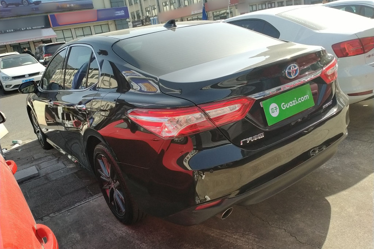 丰田 凯美瑞 2021款 双擎 2.5HG 豪华版车身外观4