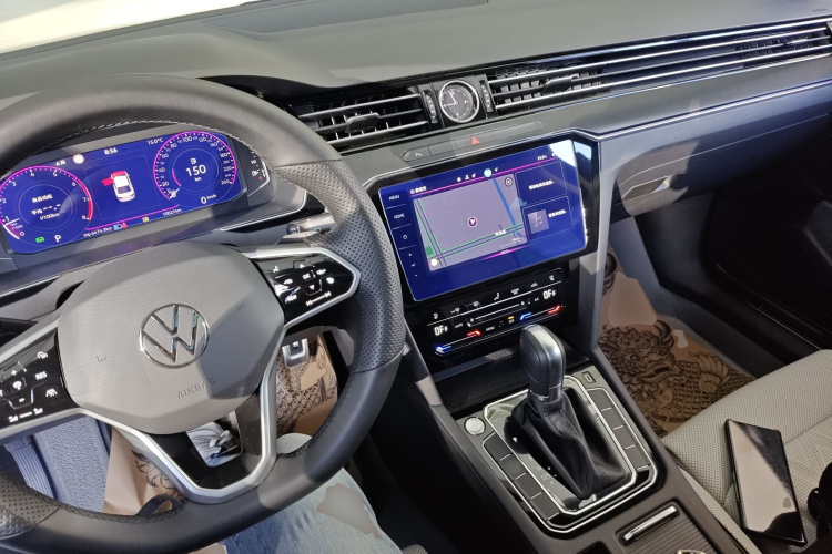 大众 迈腾 2025款 众享款 330TSI DSG豪华型中控内饰7002