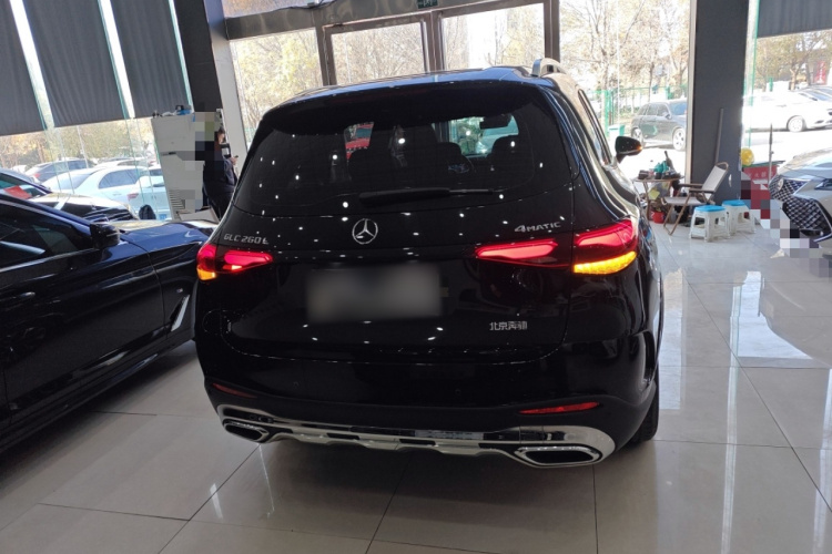 奔驰GLC 2023款 GLC 260 L 4MATIC 豪华型 5座车身外观6