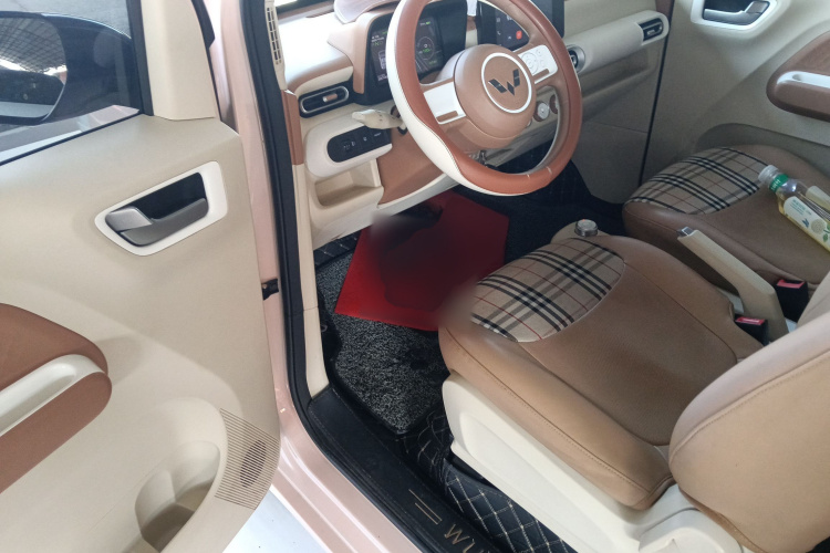 五菱汽车 宏光MINIEV 2024款 第三代 215km 进阶版中控内饰20