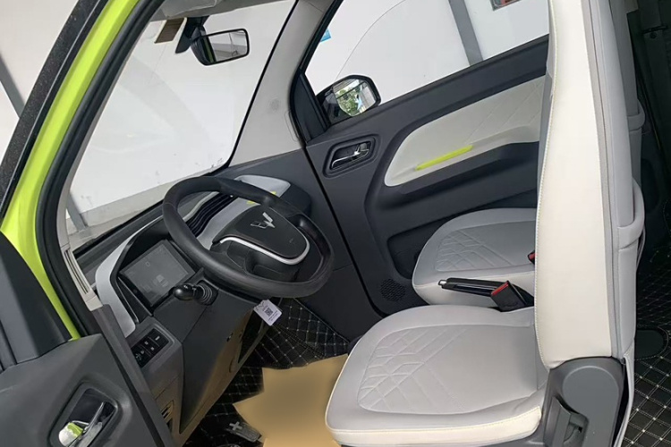 五菱汽车 宏光MINIEV 2022款 马卡龙缤纷款 三元锂中控内饰7002