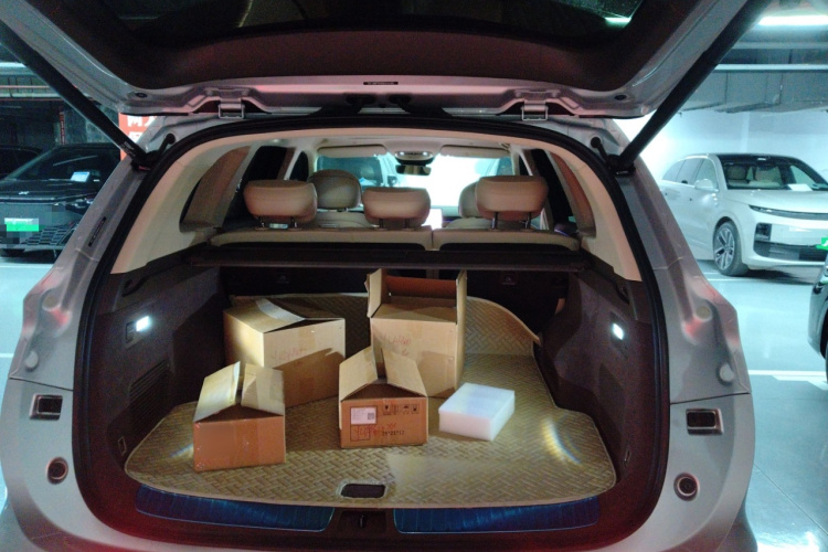 鸿蒙智行 问界M7 2024款 1.5T 智驾四驱Max版 5座局部细节23