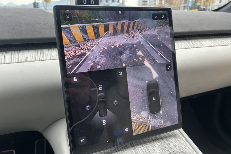 蔚来ET7 2022款 100kWh 首发版中控内饰7006