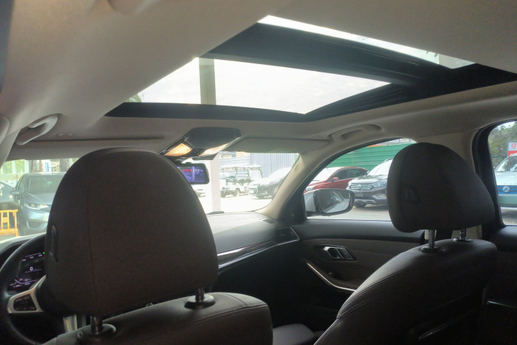 宝马3系 2021款 改款 325Li M运动套装局部细节22