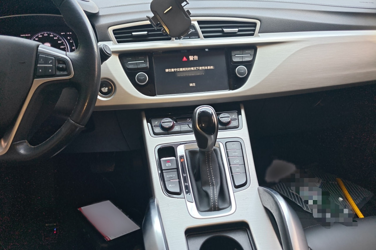 吉利汽车 博越 2018款 1.8TD 自动两驱智联型4G互联版局部细节16