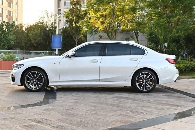 宝马3系 2022款 325Li M运动套装车身外观6003