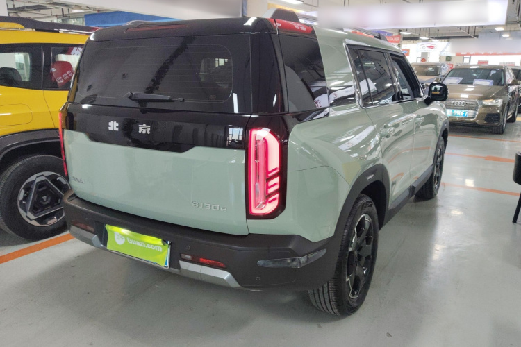 北京越野 北京BJ30 2024款 1.5T 魔核电驱进阶版车身外观7