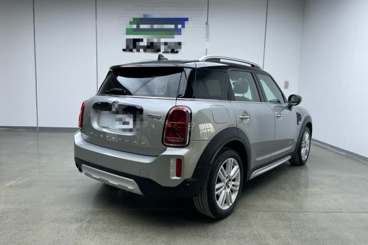 MINI Countryman 2023款 改款 1.5T COOPER ALL4 鉴赏家车身外观6004