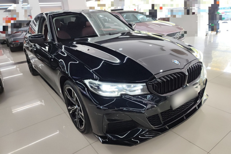 宝马3系 2022款 改款 325i M运动套装车身外观3