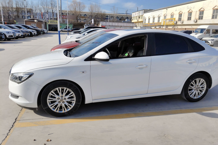 别克 英朗 2015款 15N 自动精英型车身外观6003