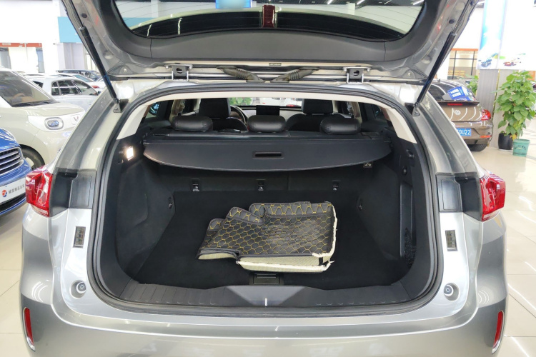 魏牌 VV7 2017款 2.0T 豪华型局部细节23