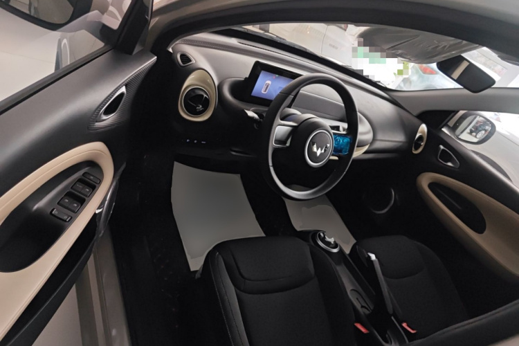 五菱汽车 五菱缤果 2024款 203km 轻享款中控内饰20