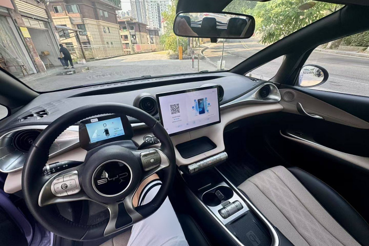 比亚迪 海豚 2023款 420km 时尚版中控内饰7001