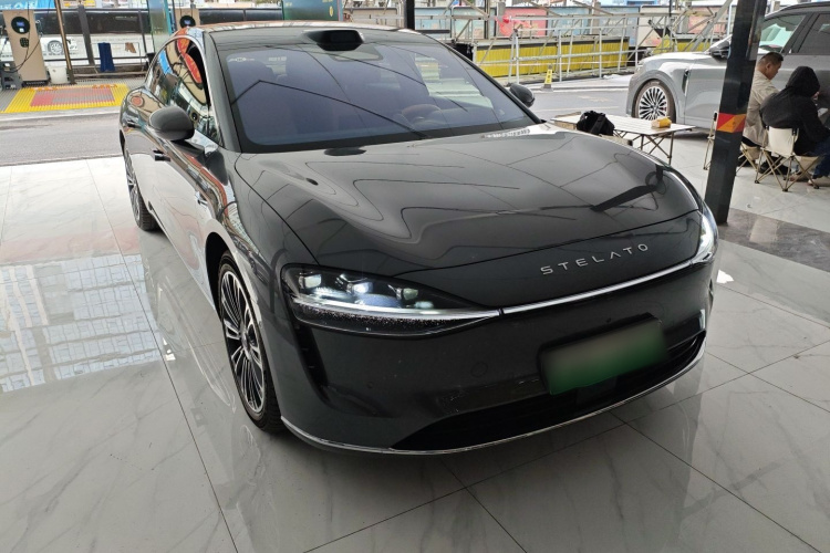 鸿蒙智行 享界S9 2024款 纯电 Ultra 四驱旗舰版车身外观3