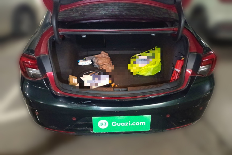 别克 君威 2017款 20T 尊贵型中控内饰23