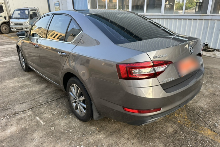 斯柯达 明锐 2018款 TSI230 DSG舒适版车身外观6002