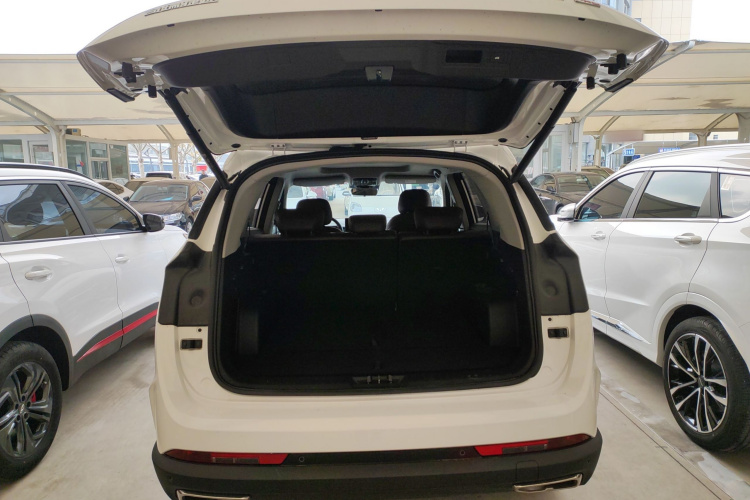 捷途X90 PRO 2024款 2.0T DCT豪华版 5座机舱底盘23