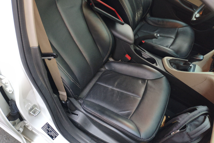 别克 英朗 2019款 15T 双离合进取型 国VI局部细节41