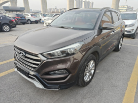 现代 途胜 2018款 1.6T 双离合两驱15周年特别版