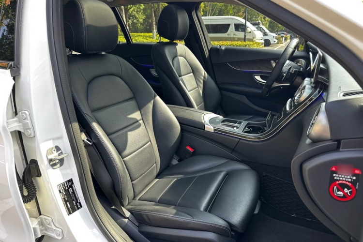 奔驰C级(进口) 2019款 C 260 旅行轿车中控内饰7002