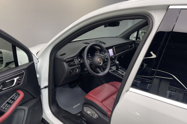 保时捷 2024款 Macan 2.0T中控内饰7005