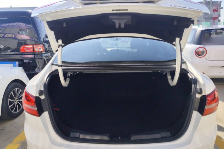 福特 福睿斯 2017款 幸福版 1.5L 自动时尚型机舱底盘23