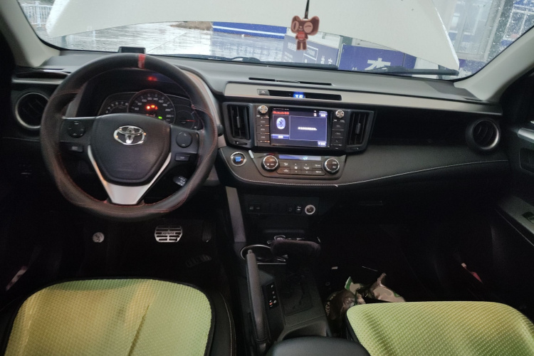 丰田 RAV4荣放 2016款 2.0L CVT两驱风尚版 国V中控内饰12