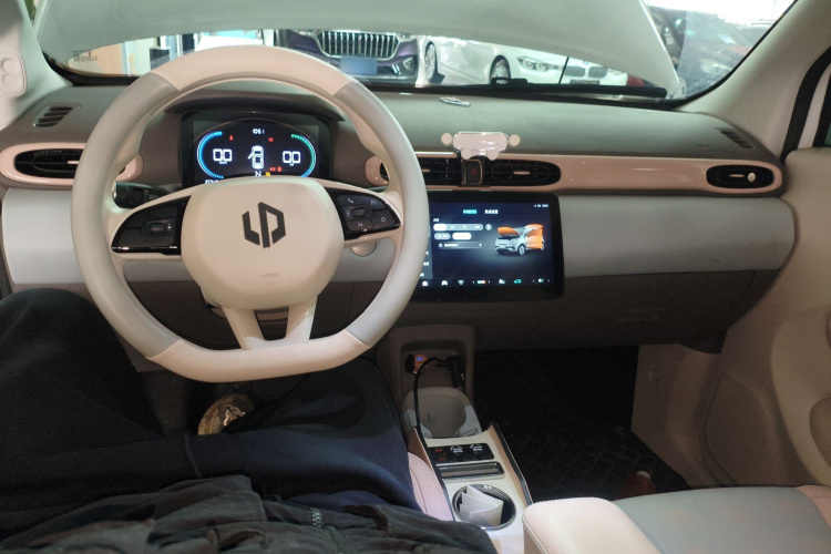 零跑汽车 零跑T03 2025款 403舒享版中控内饰7002