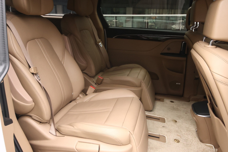 别克GL8 2017款 ES 28T 旗舰型 国V中控内饰7005