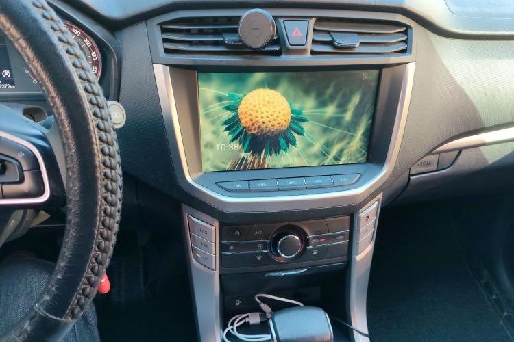 上汽大通MAXUS 大通T60 2017款 2.0T汽油自动两驱高底盘舒享型标厢局部细节16