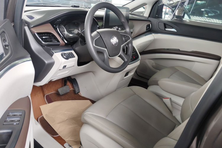 别克GL8 2021款 陆上公务舱 652T 舒适型中控内饰7003