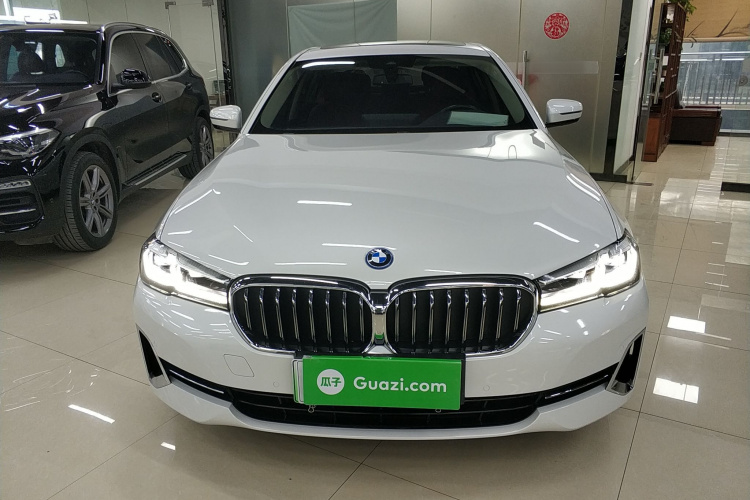 宝马5系新能源 2022款 改款 535Le 豪华套装车身外观2