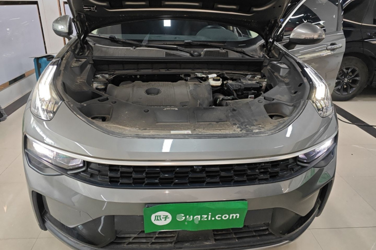 领克01 2021款 2.0TD 两驱型Pro机舱底盘24