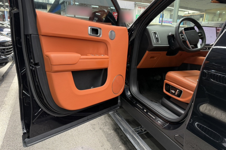 理想汽车 理想L8 2023款 Pro中控内饰7002