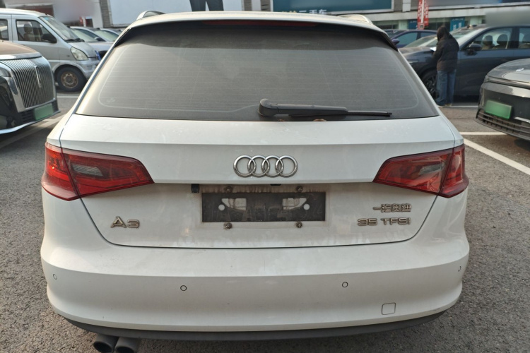 奥迪A3 2016款 Sportback 35 TFSI 风尚型车身外观6