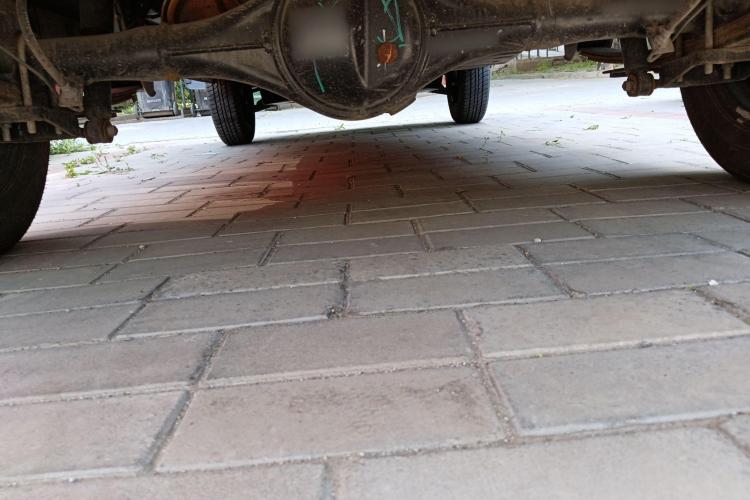 五菱汽车 五菱之光 2020款 1.2L 实用型 国VI LSI局部细节9008