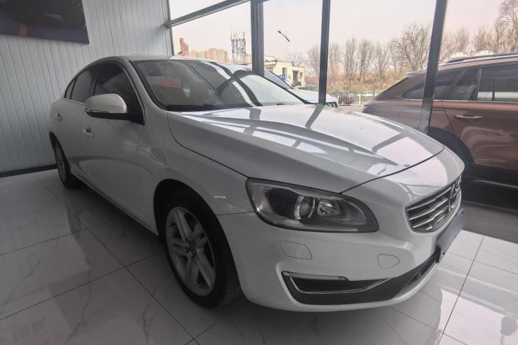 沃尔沃S60 2015款 S60L T5 智驭版车身外观6002
