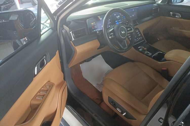 理想汽车 理想ONE 2020款 增程6座版中控内饰7003