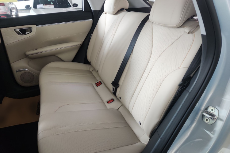 五菱汽车 缤果S 2025款 325km 尊享款中控内饰21