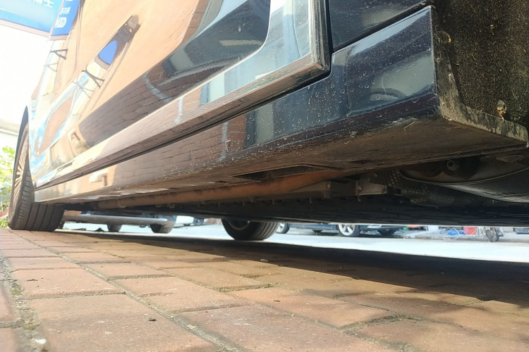 岚图汽车 岚图梦想家 2025款 PHEV 四驱旗舰鲲鹏版局部细节9001