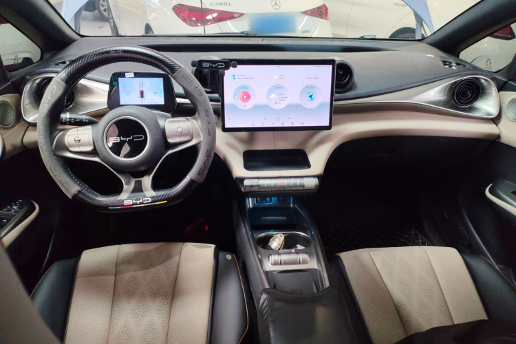 比亚迪 海豚 2023款 420km 时尚版中控内饰12